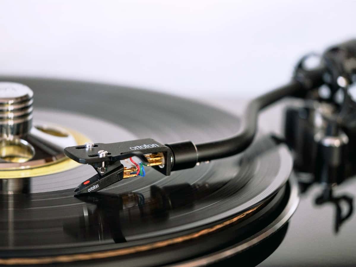 HelpTek Audio/Video Systems for homeowners in Albuquerque and Santa Fe